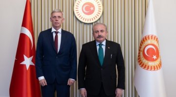 Tbmm Başkanı Şentop, Norveç’in Ankara Büyükelçisi Erling Skjonsberg’i Meclis’te Kabul Etti
