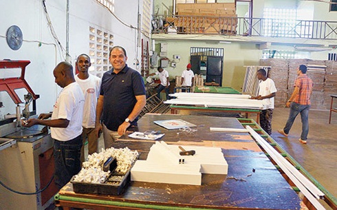 Tanzanya’da PVC Fabrikası Kurdu, 700 Genci İş Sahibi Yaptı