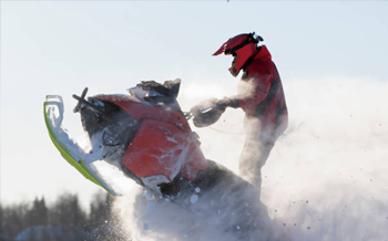 9. Adrenalin ve Eğlence Kar Motoru Yarışı