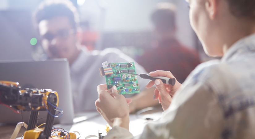 Elektrik -Elektronik Mühendisi